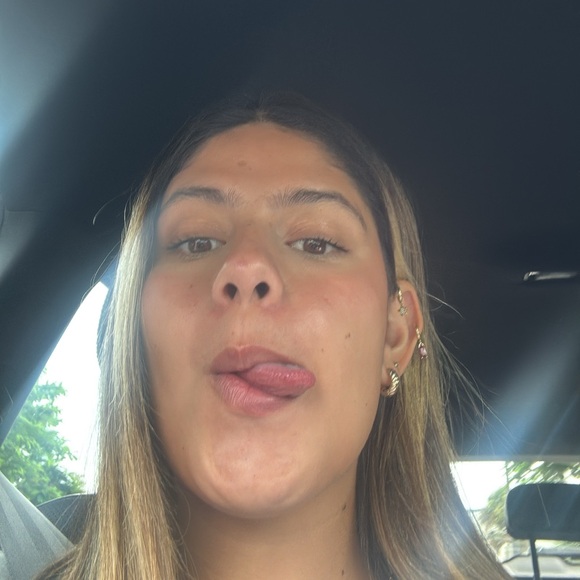 vivianatorre838